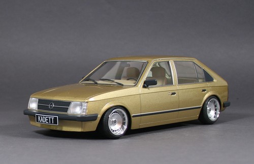 Opel kadett goldmetallic - d,