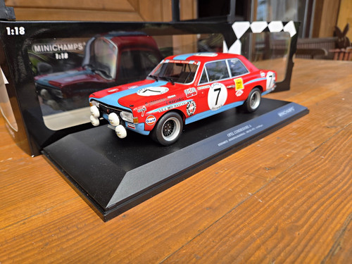 Minichamps opel commodore - minichamps,