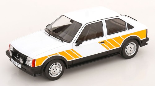 Mcg opel kadett - 1:18,